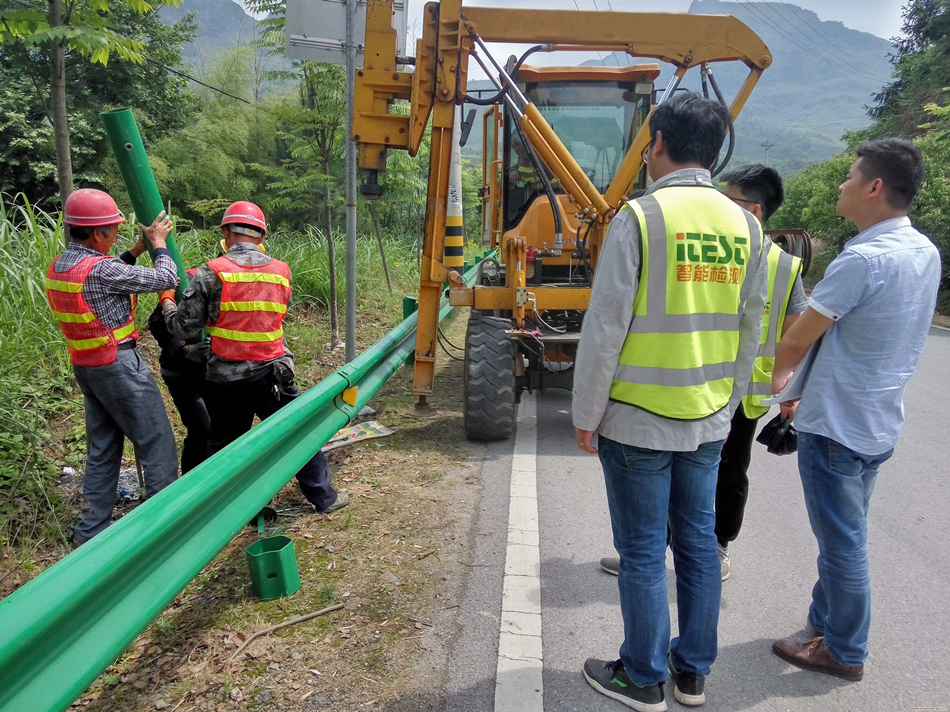 公路波形護(hù)欄的安裝作業(yè)應(yīng)該注意的事項